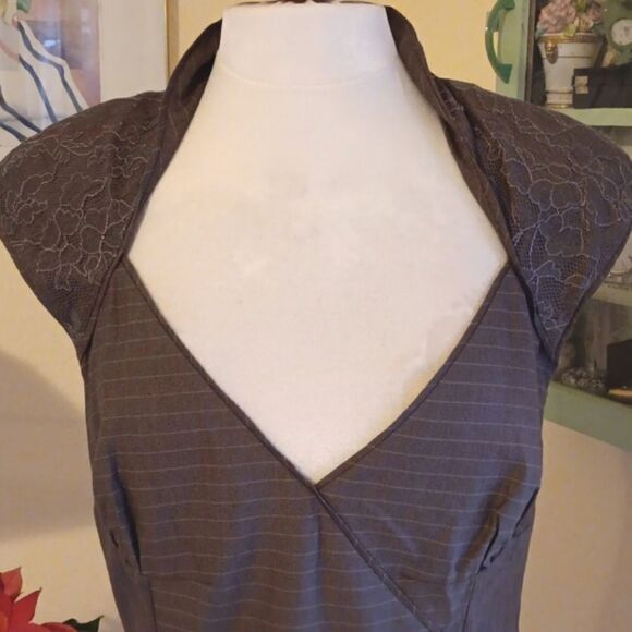 NWT  bebe Lace Dress - Picture 2 of 12